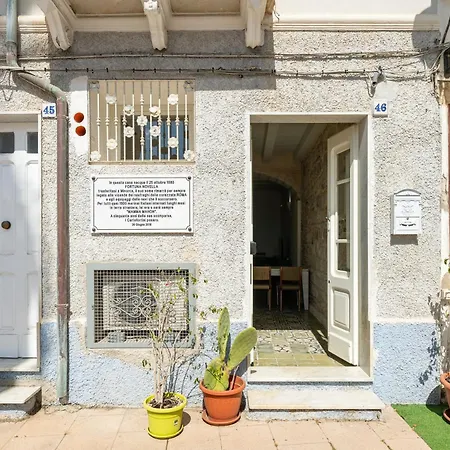 Tra-monti E Mare Apartamento Carloforte (Isola di San Pietro)